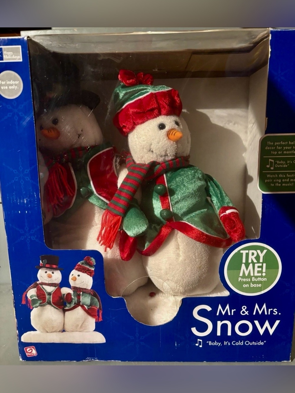 Gemmy 2005 Mr. & Mrs. Snow Holiday Plush Duo in Green and Red